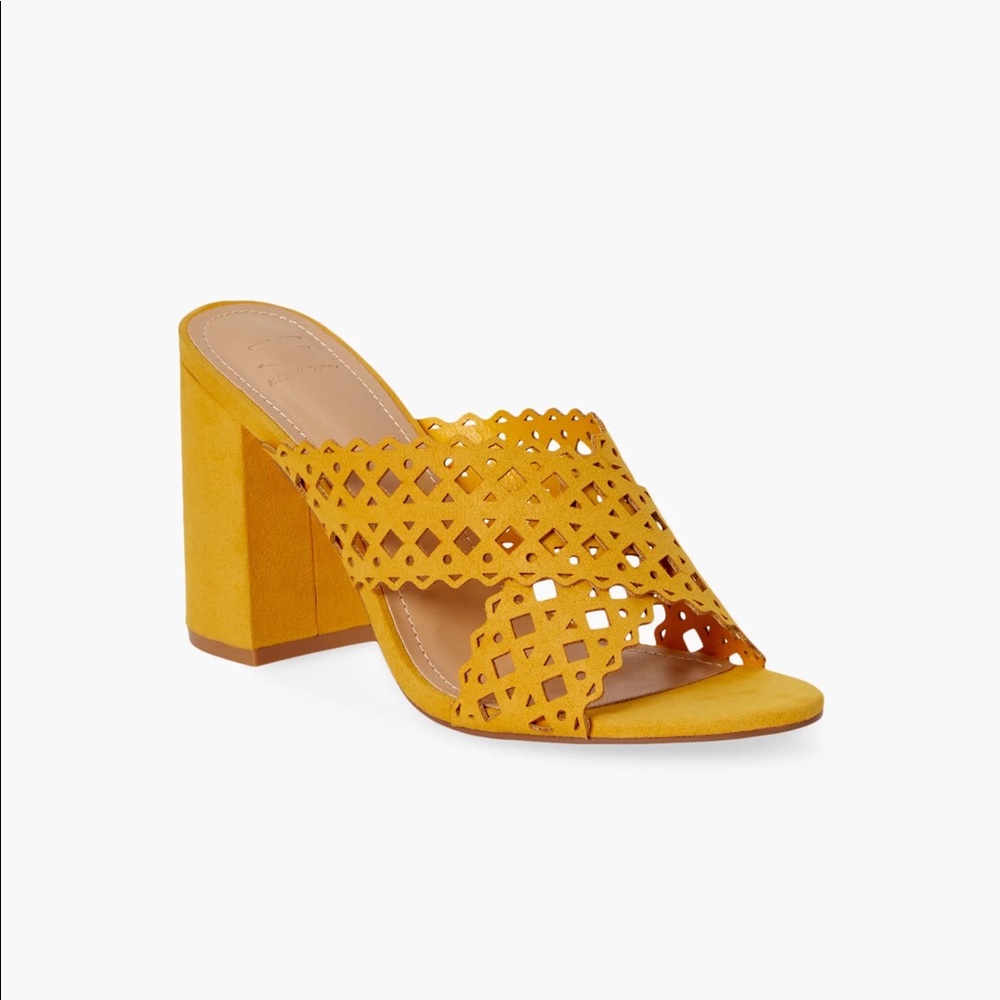 NEW Justfab x Ayesha Curry Yellow Sandals 6.5